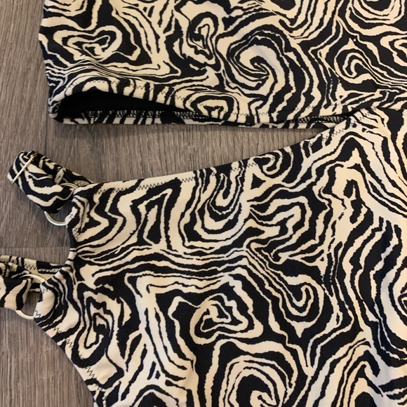 NWT La Senza bathing suit - Picture 4 of 7